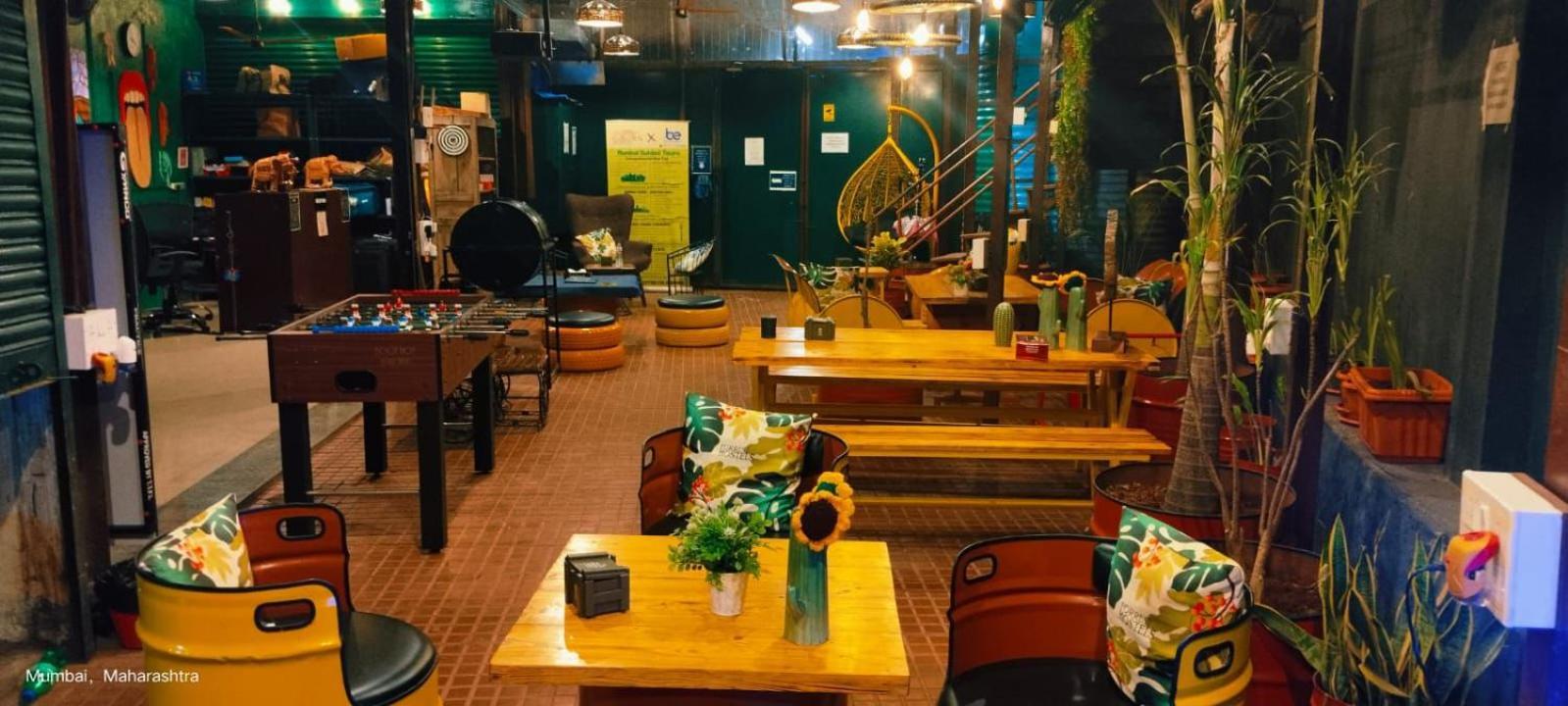 Forrest Hostels Mumbai Exterior foto