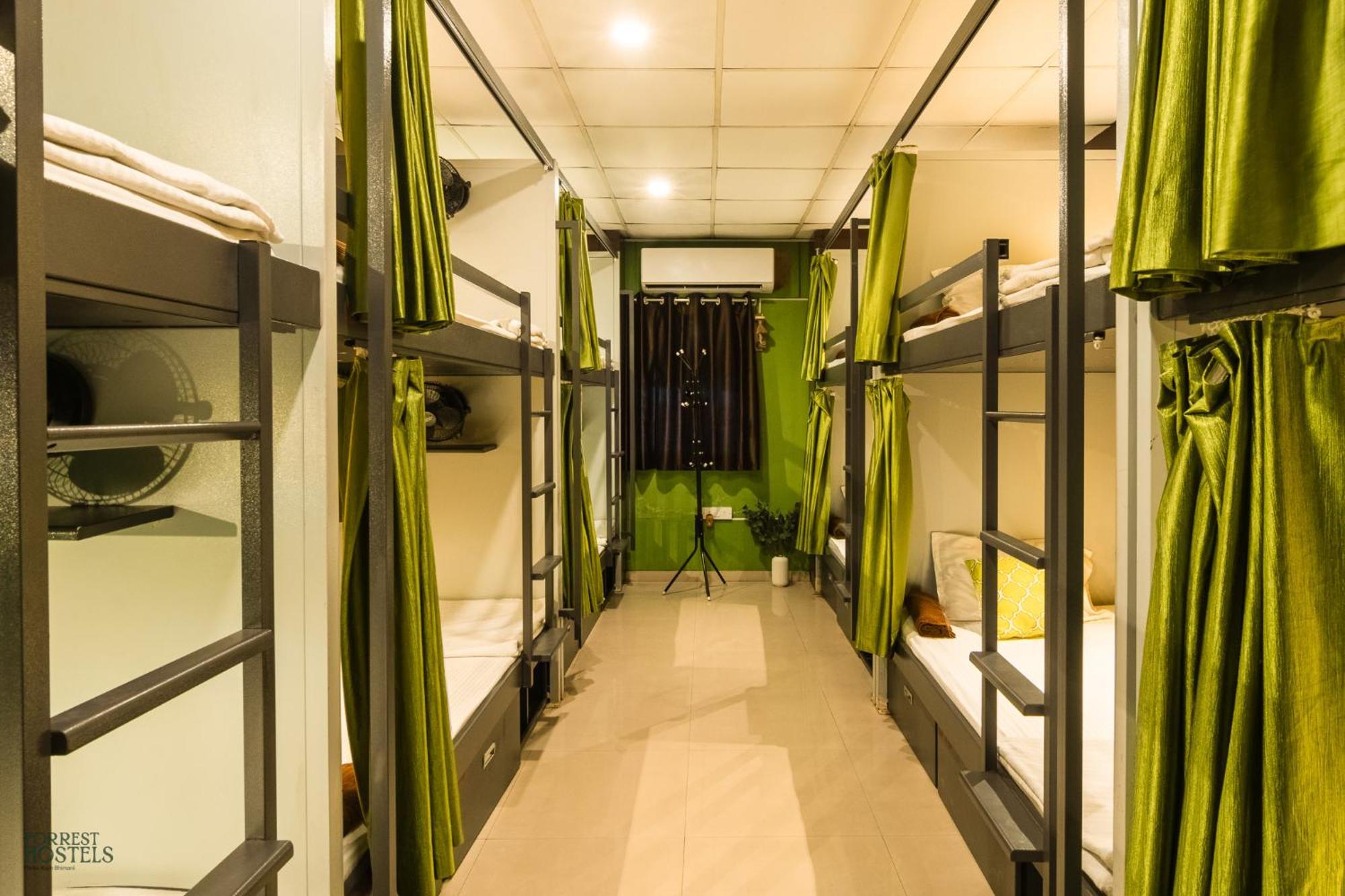 Forrest Hostels Mumbai Exterior foto