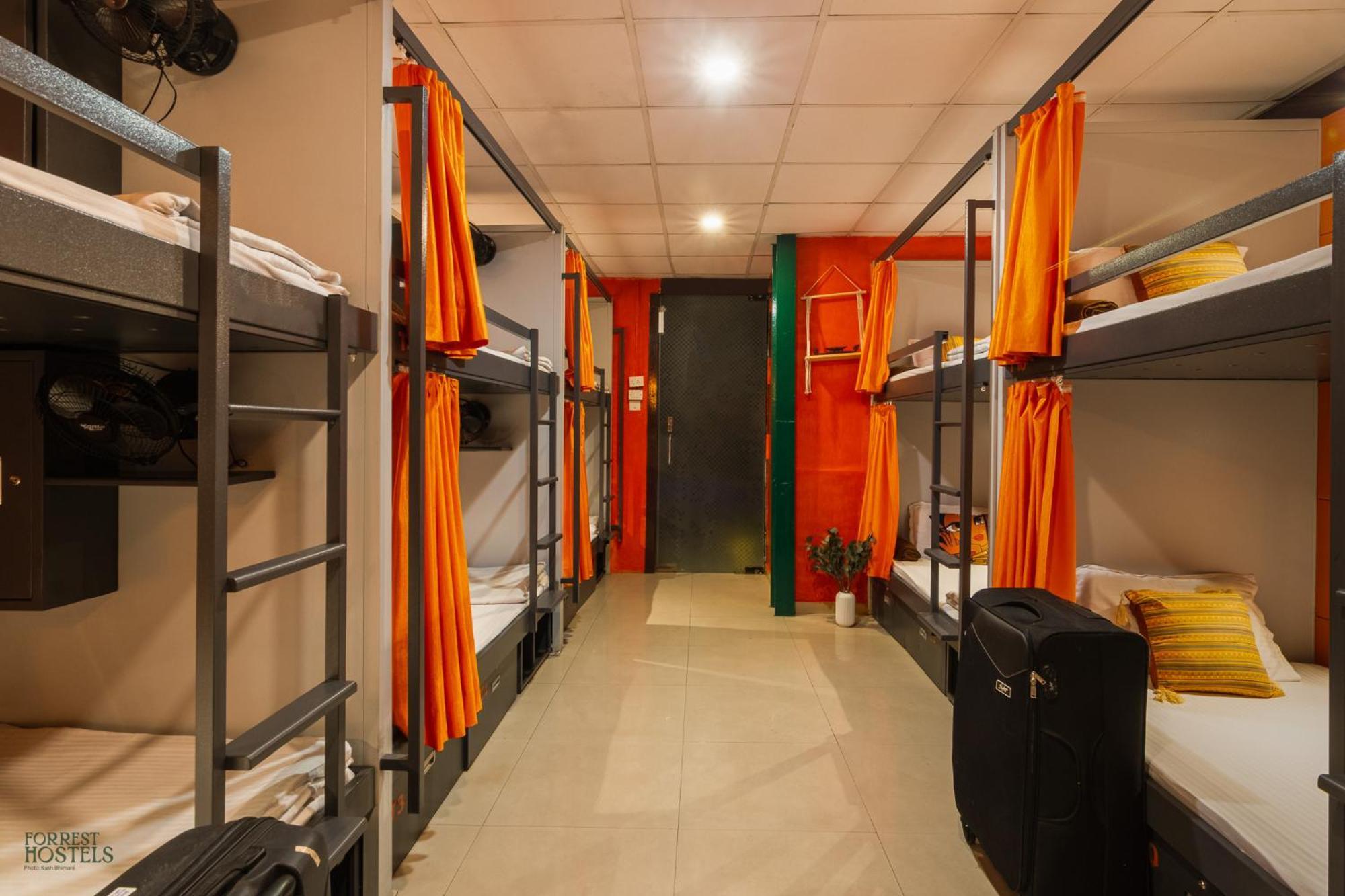 Forrest Hostels Mumbai Exterior foto